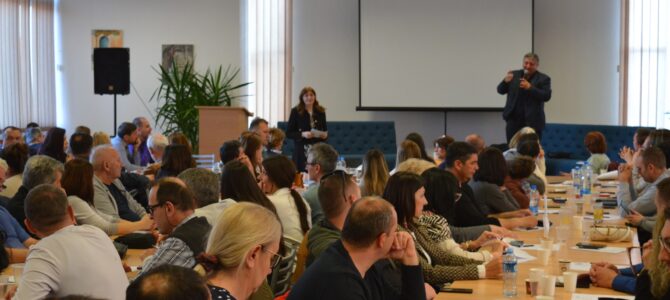 Модул 18. Пословна комуникација и преговарачке вештине Модул 18. Пословна комуникација и преговарачке вештине