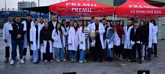 Посета XVIII Међународној изложби паса свих раса у Јагодини